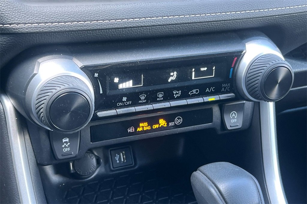 Certified 2025 Toyota RAV4 LE image 22