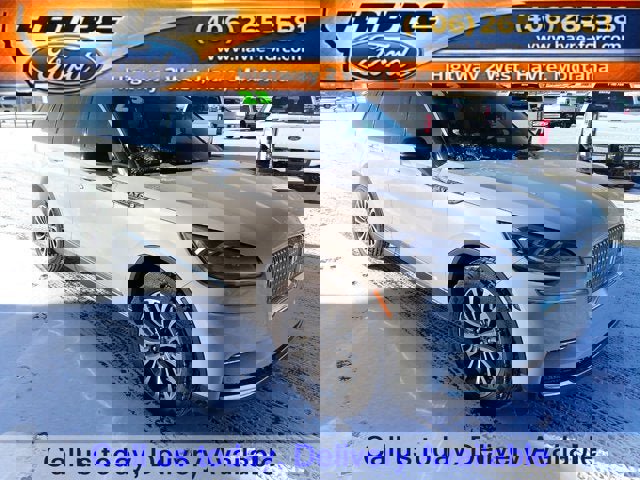 Used 2023 Lincoln Aviator Reserve w/ Class IV Trailer Tow Package image 1