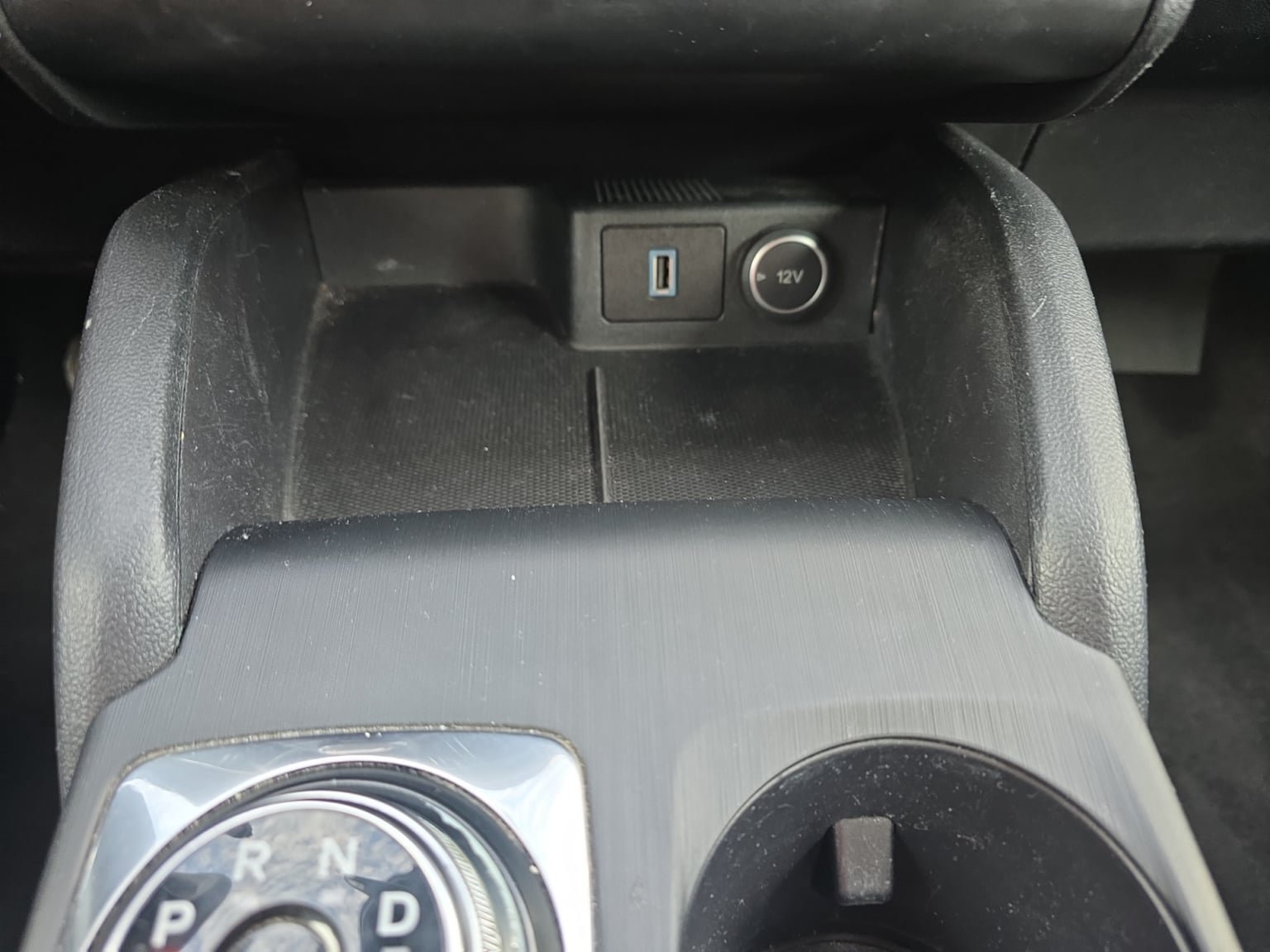 Used 2020 Ford Escape SE FWD image 25