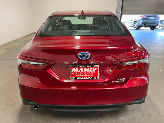 Used 2021 Toyota Camry XLE w/ Navigation Upgrade Package FWD image 4