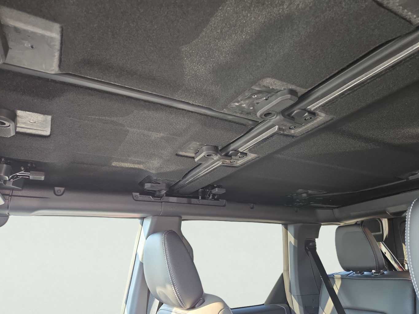 New 2026 Ford Bronco Outer Banks AWD/4WD image 18