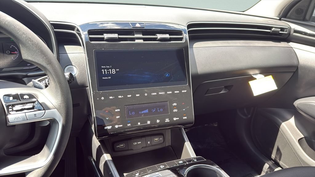 Certified 2024 Hyundai Tucson Blue AWD/4WD image 14