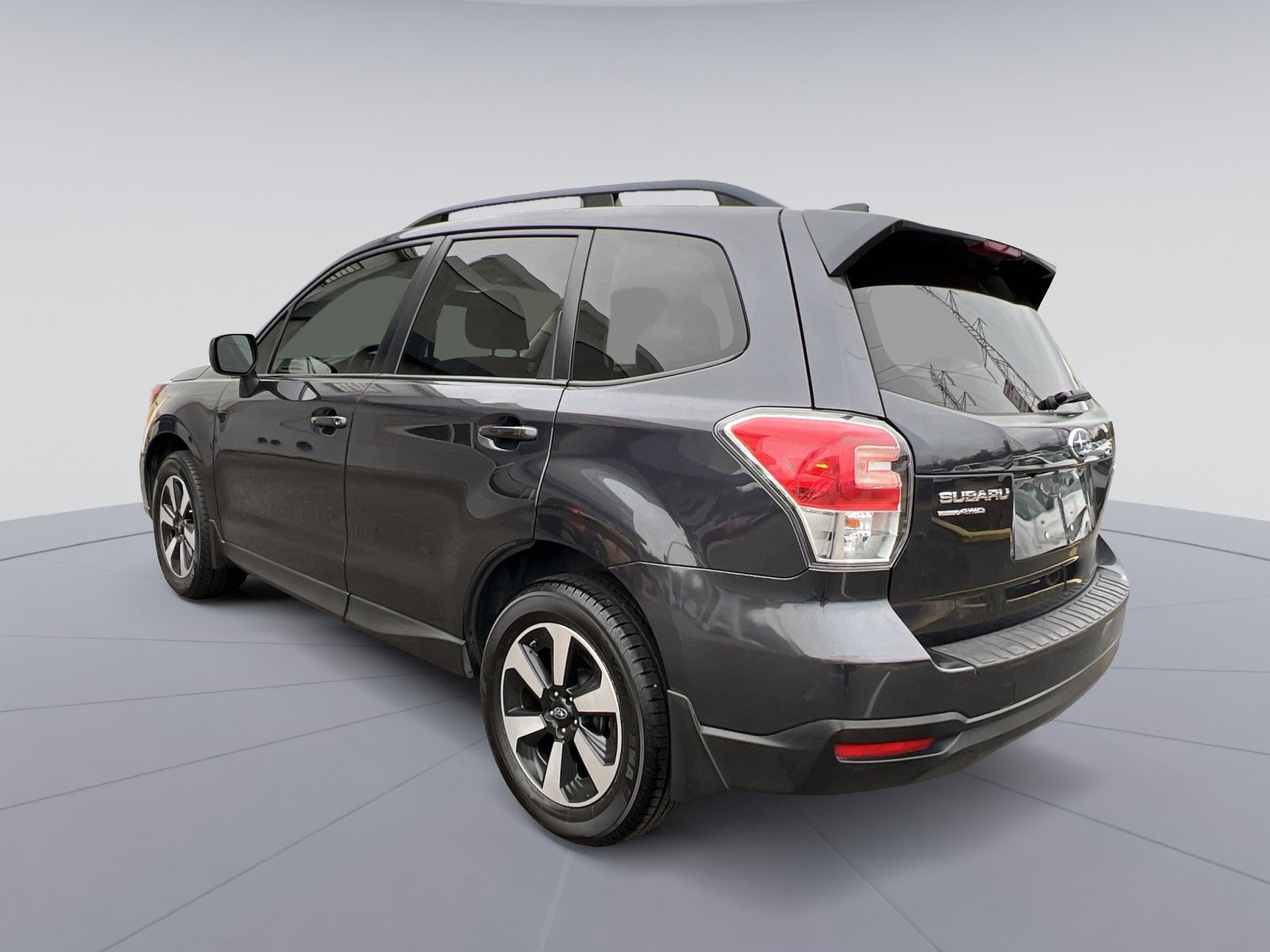 Used 2018 Subaru Forester 2.5i Premium w/ All-Weather Package image 7