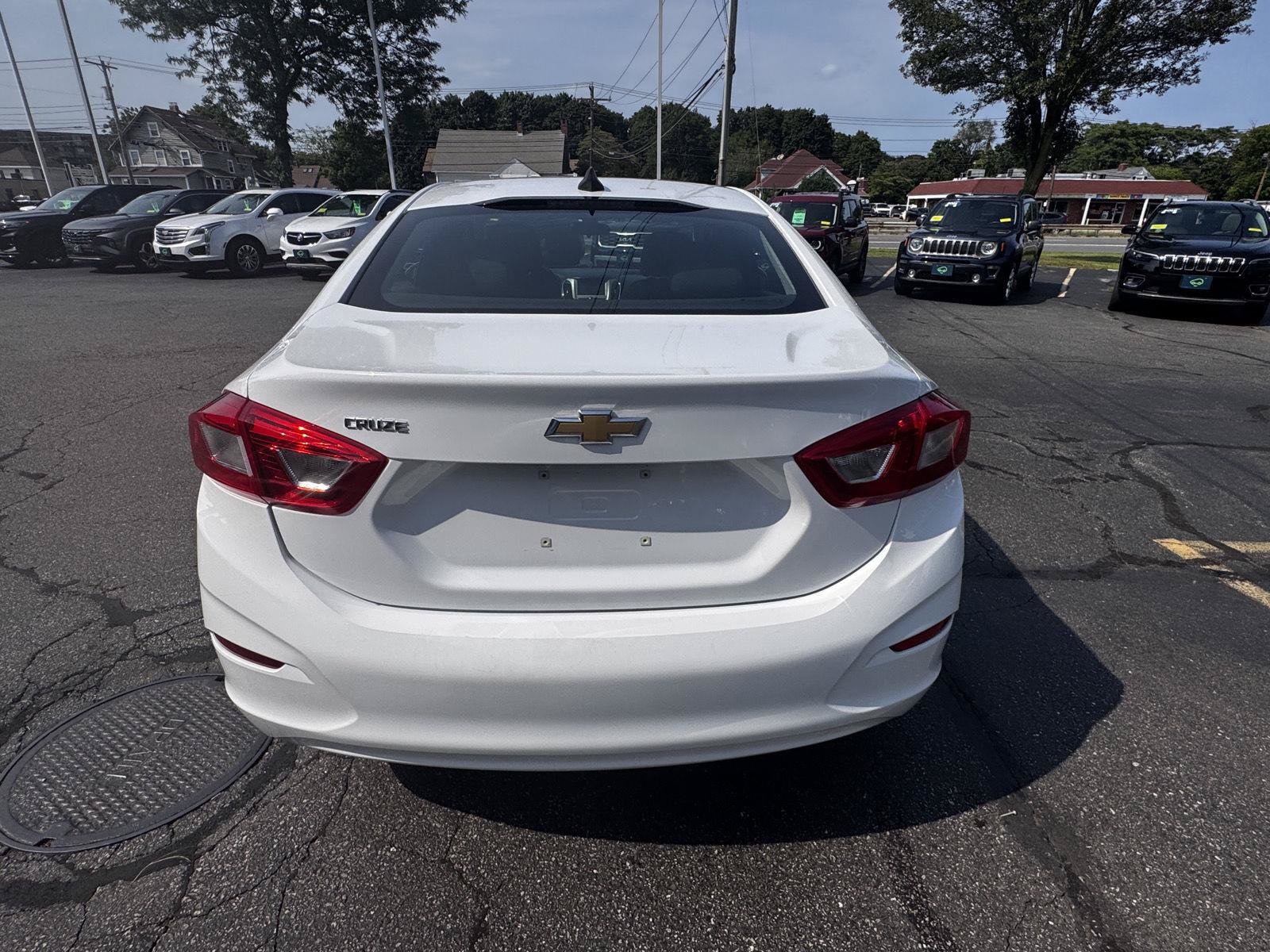 Certified 2017 Chevrolet Cruze LS FWD image 6