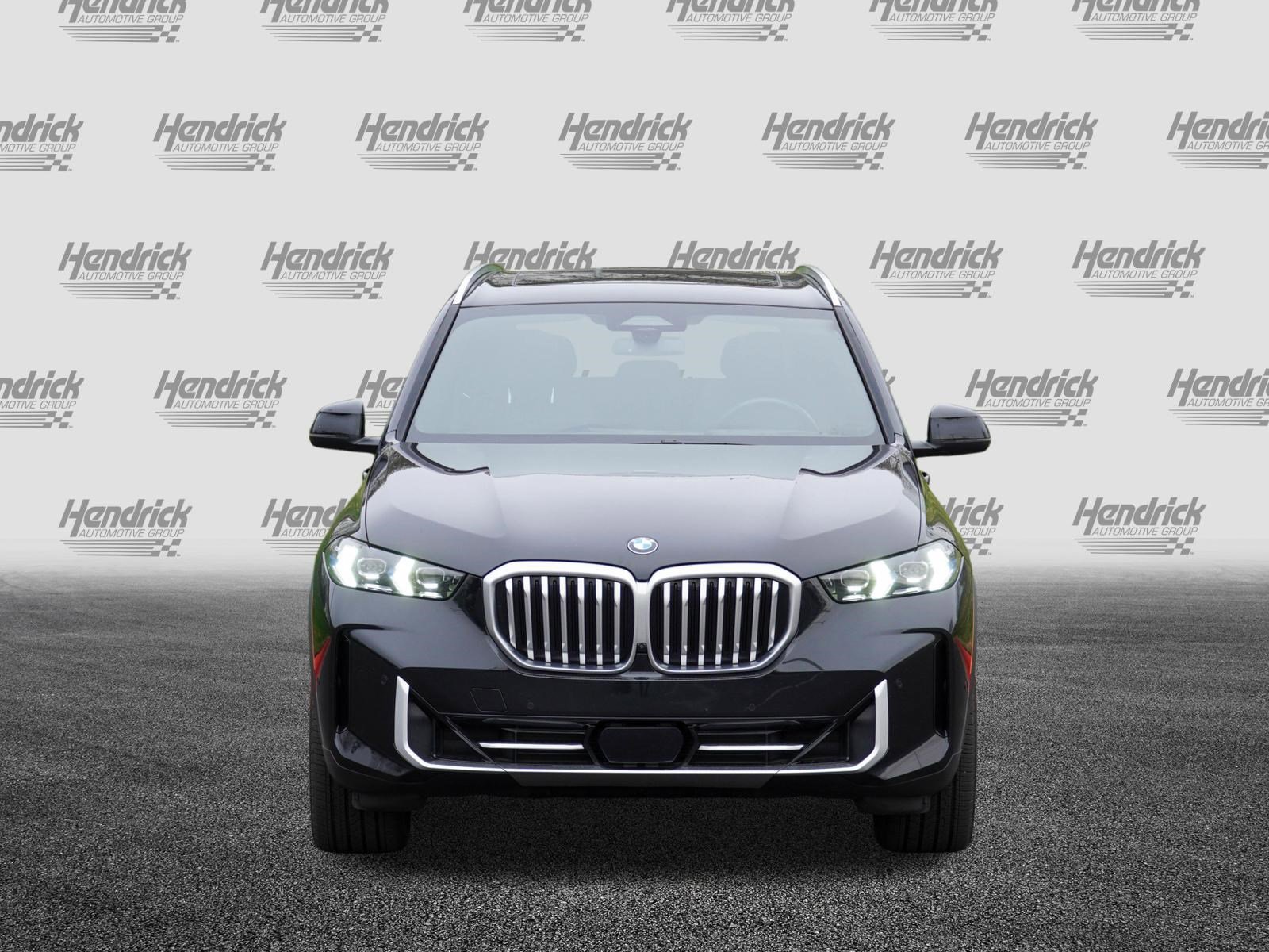 Certified 2024 BMW X5 xDrive40i w/ Premium Package AWD/4WD image 3