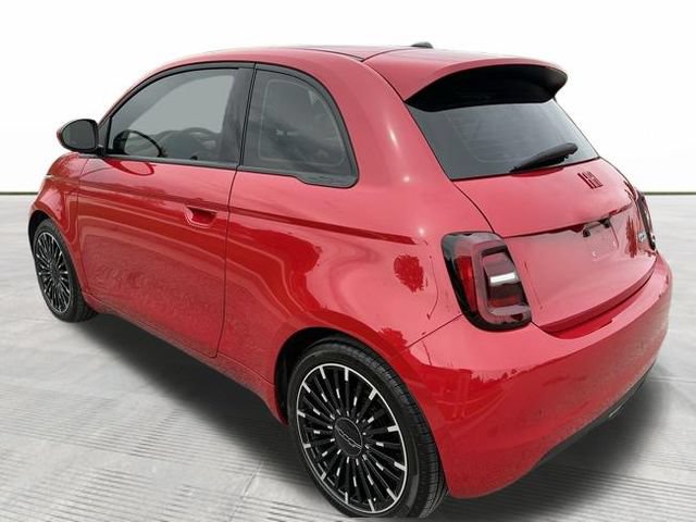 Used 2024 FIAT 500 e (RED) FWD image 4