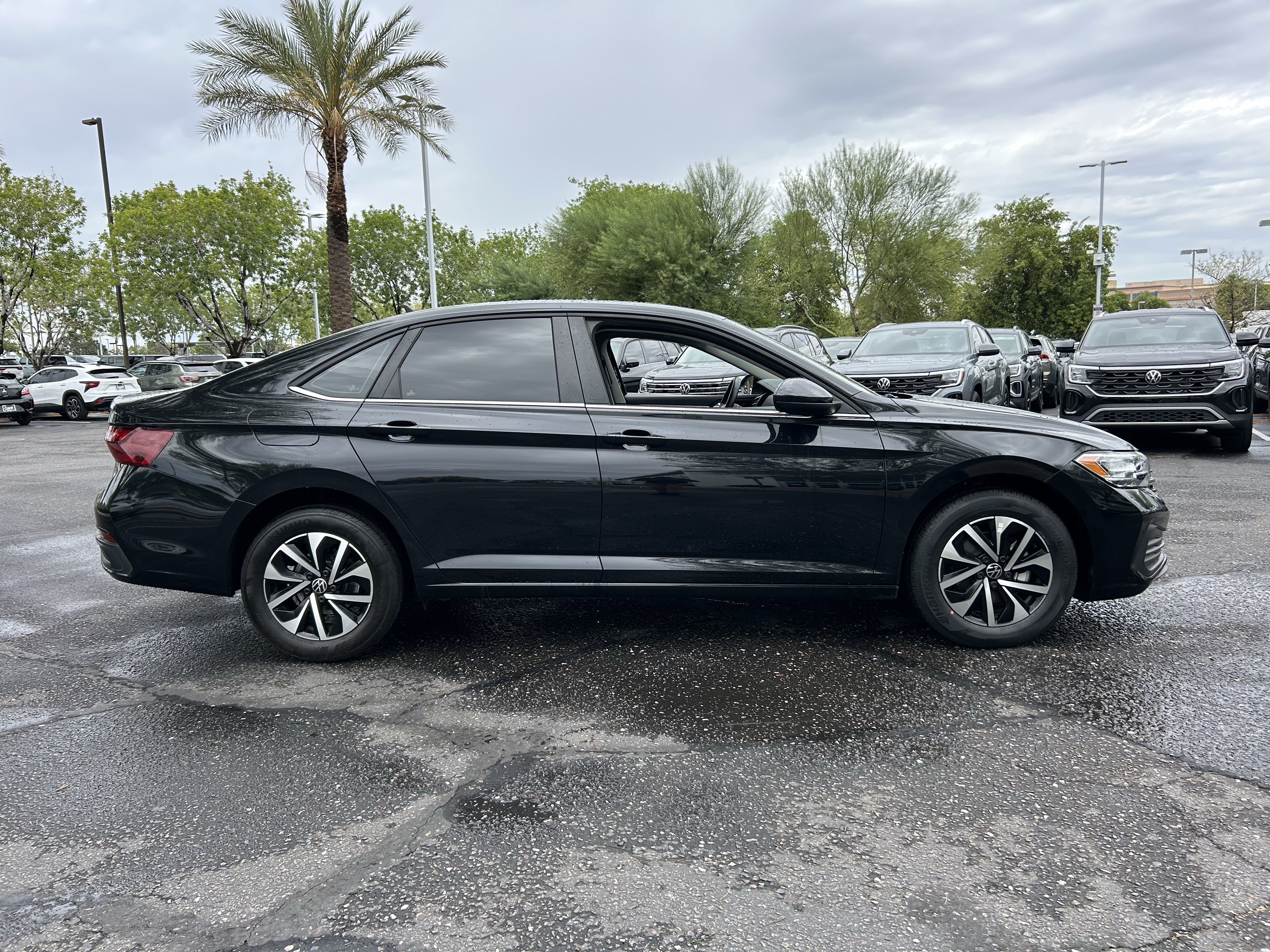 Used 2024 Volkswagen Jetta S FWD image 5