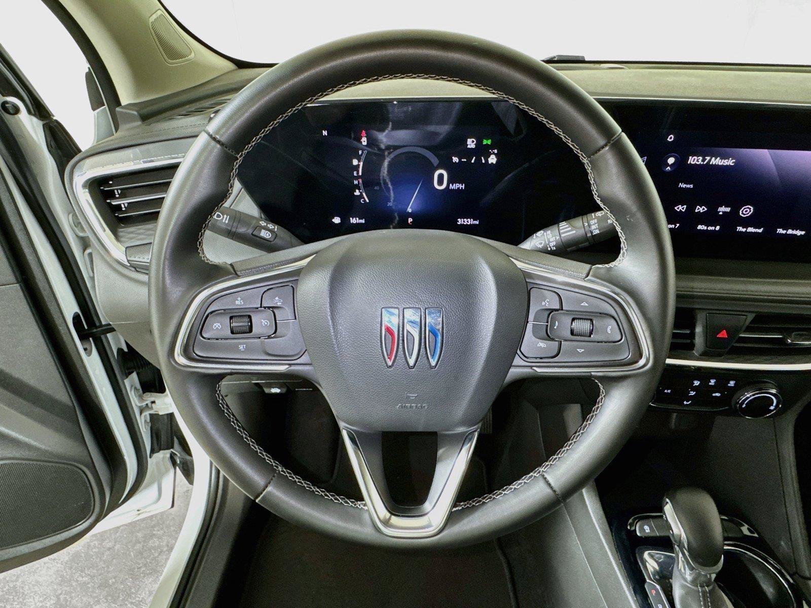 Certified 2025 Buick Encore GX Preferred FWD image 9