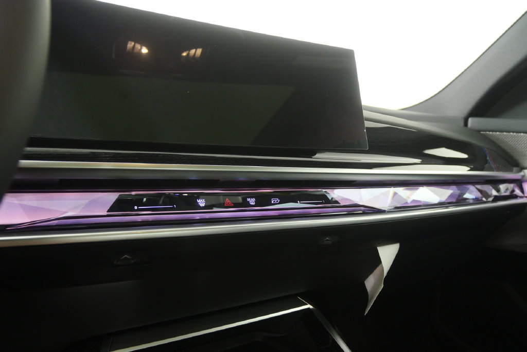 New 2026 BMW i7 xDrive60 AWD/4WD image 21