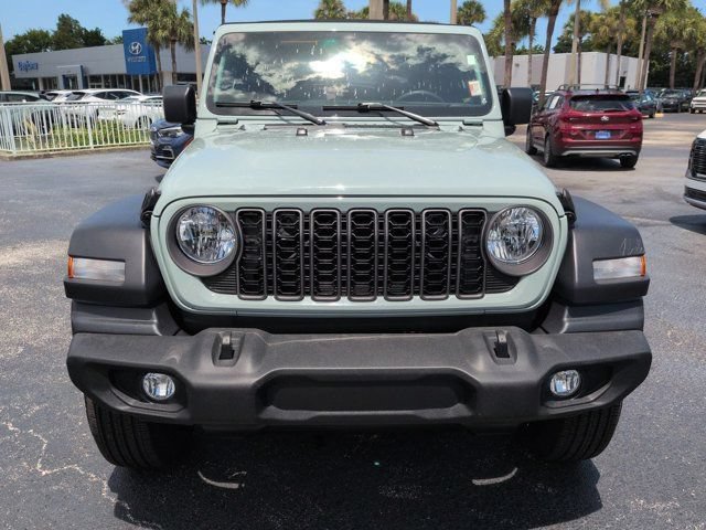 Used 2024 Jeep Wrangler Unlimited Sport AWD/4WD image 9