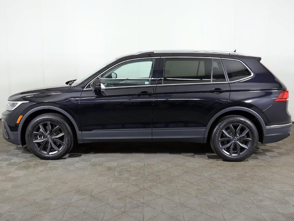 Certified 2024 Volkswagen Tiguan SE AWD/4WD image 17