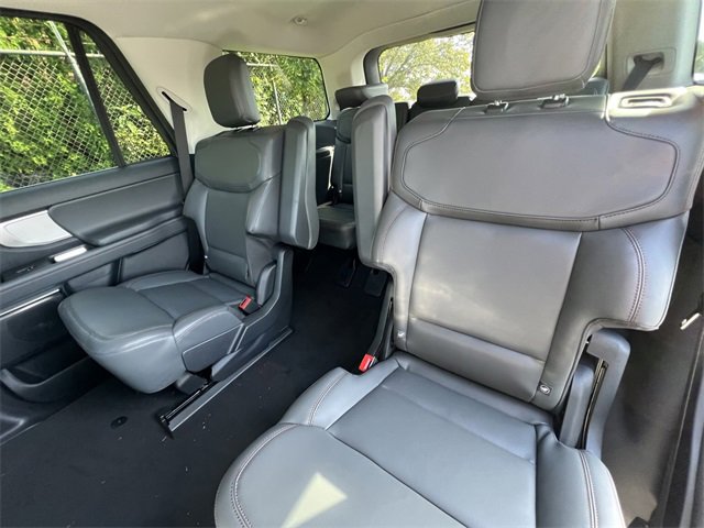 New 2025 Ford Expedition Active image 15