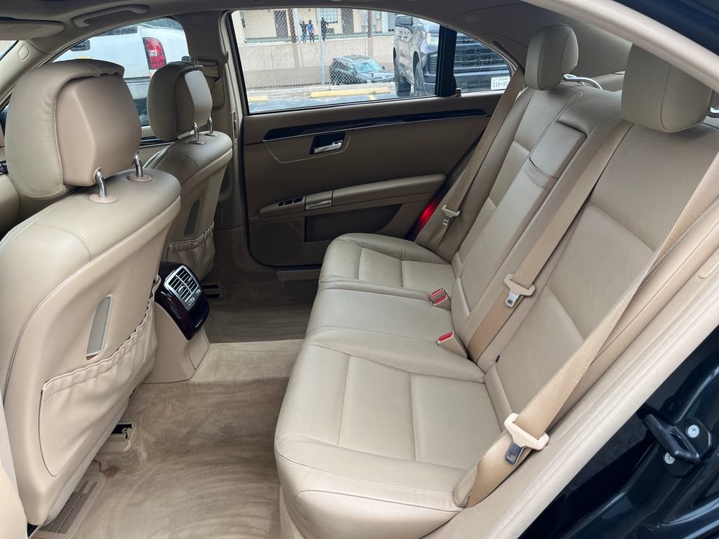 Used 2013 Mercedes-Benz S 550 image 23