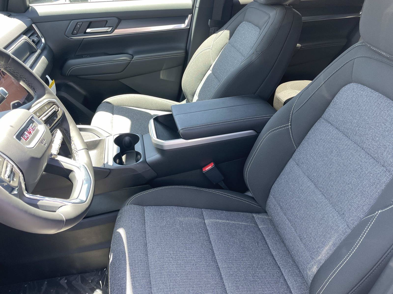 New 2026 GMC Terrain Elevation w/ Black Edition FWD image 19