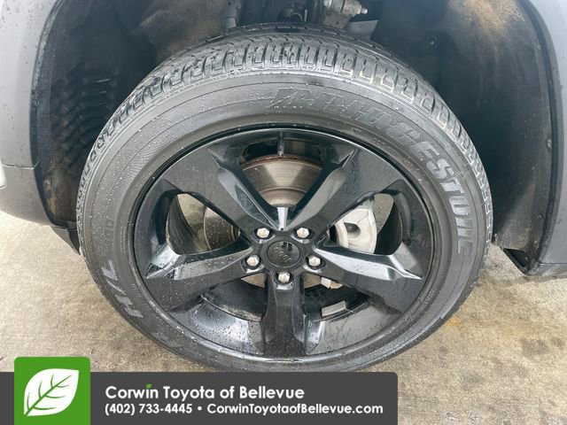 Used 2023 Jeep Grand Cherokee Altitude AWD/4WD image 8
