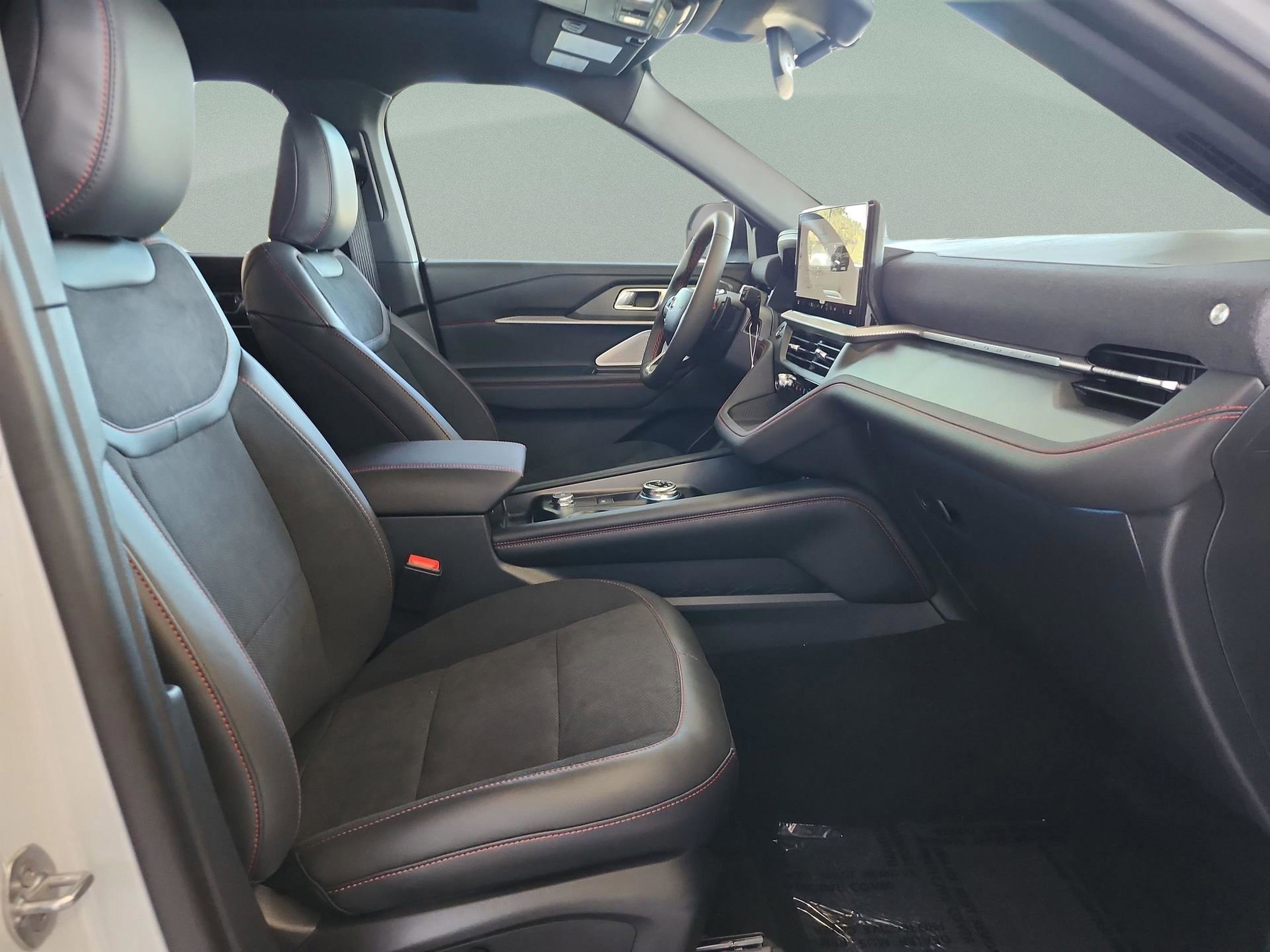 New 2026 Ford Explorer ST w/ Sun And Sound Package image 18