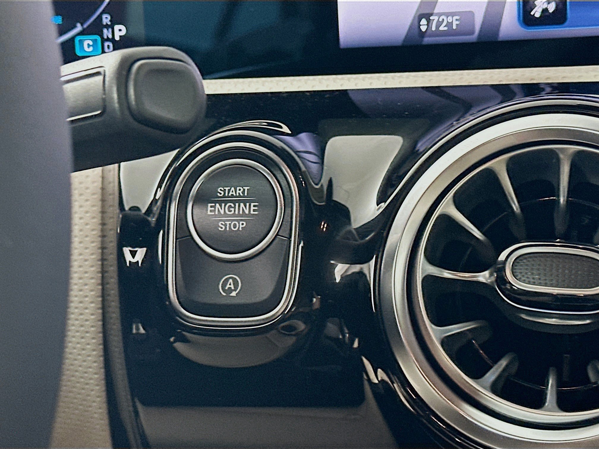 Certified 2025 Mercedes-Benz CLA 250 4MATIC image 16