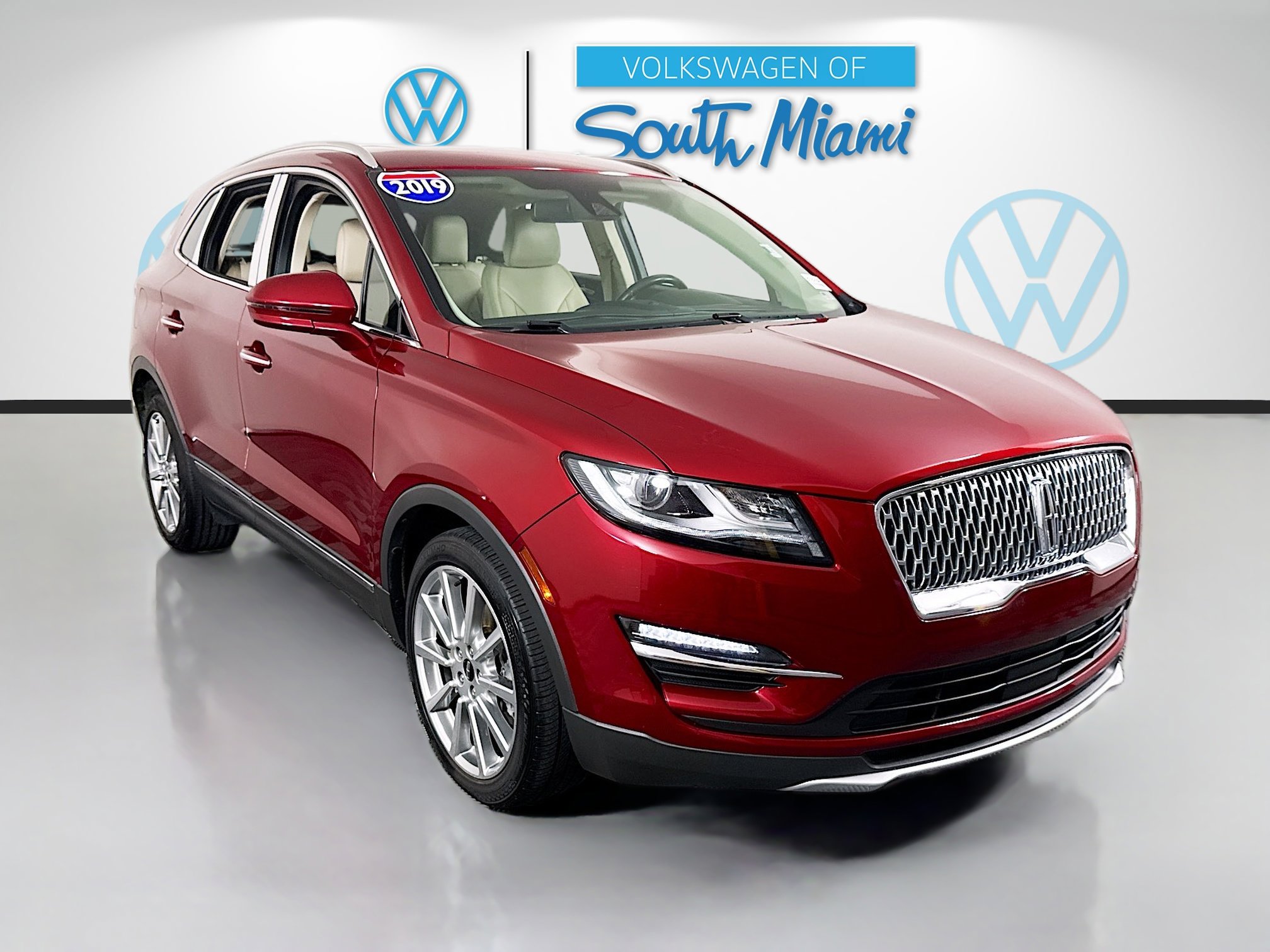 Used 2019 Lincoln MKC Reserve w/ MKC Climate Package FWD image 1
