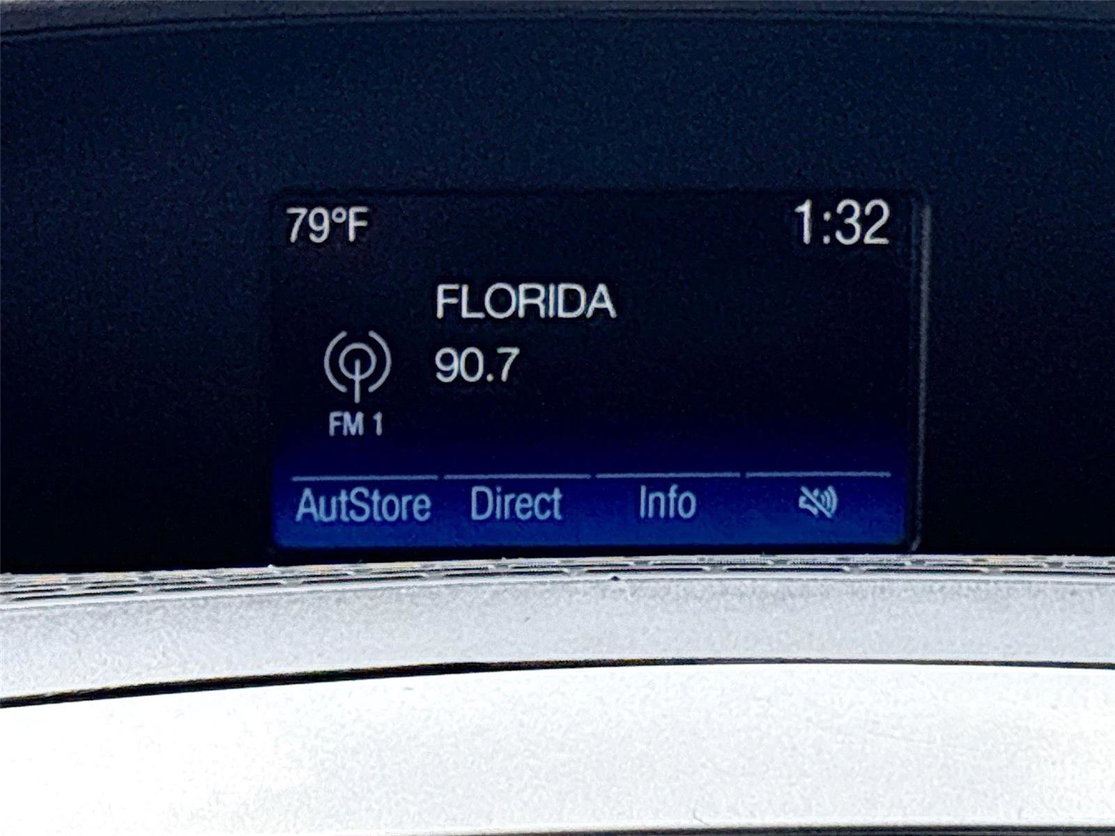 Used 2017 Ford Transit 350 XLT RWD image 14