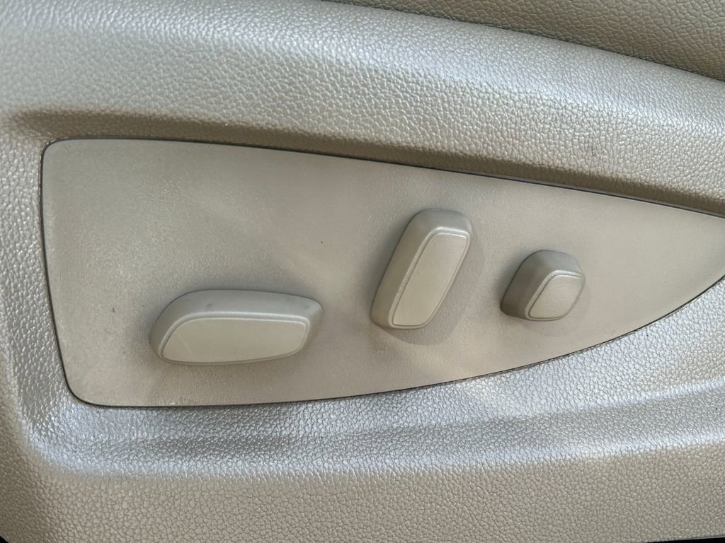 Used 2017 Chevrolet Silverado 1500 LTZ w/ Texas Edition image 19