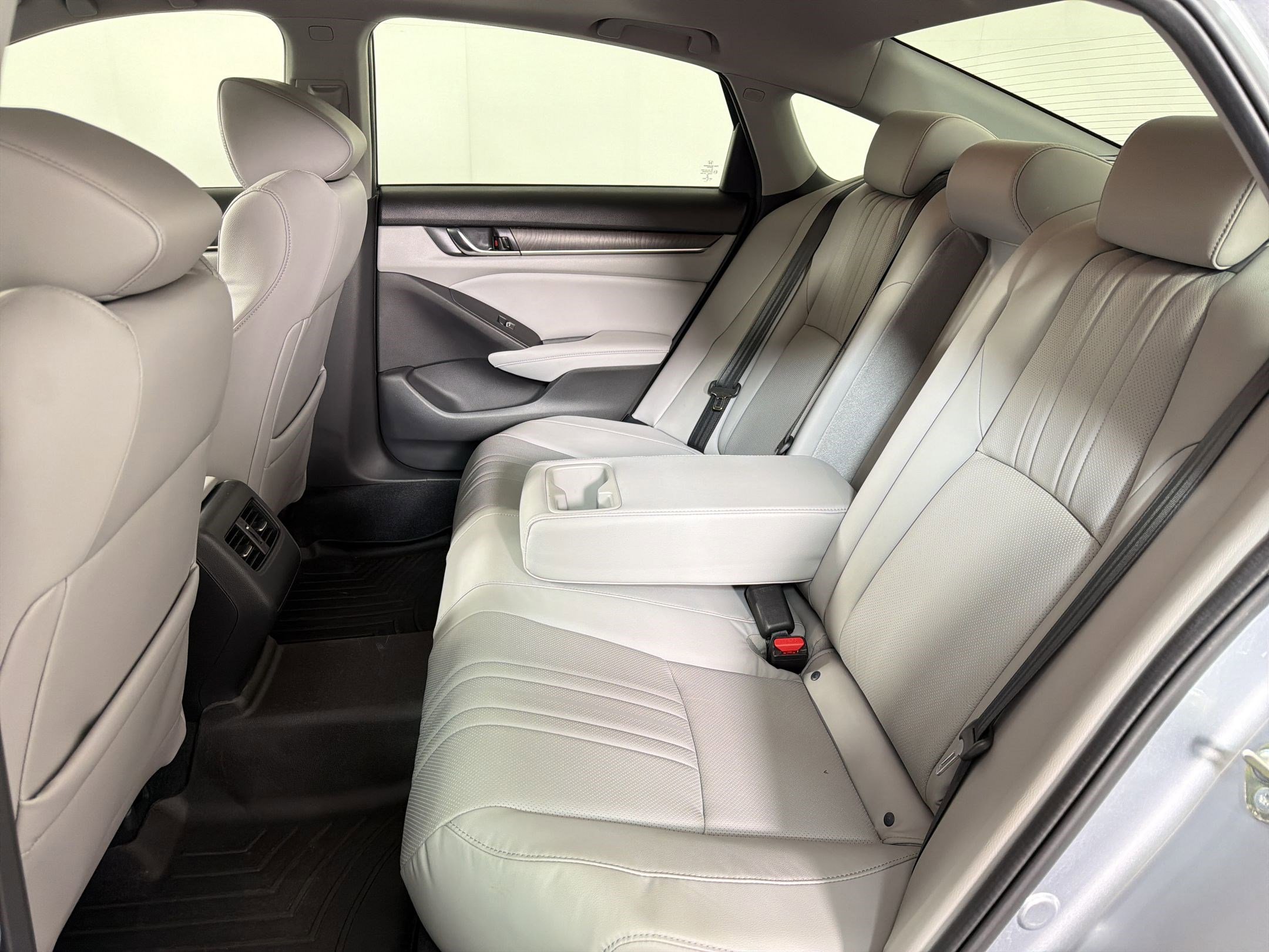 Used 2018 Honda Accord EX-L image 13