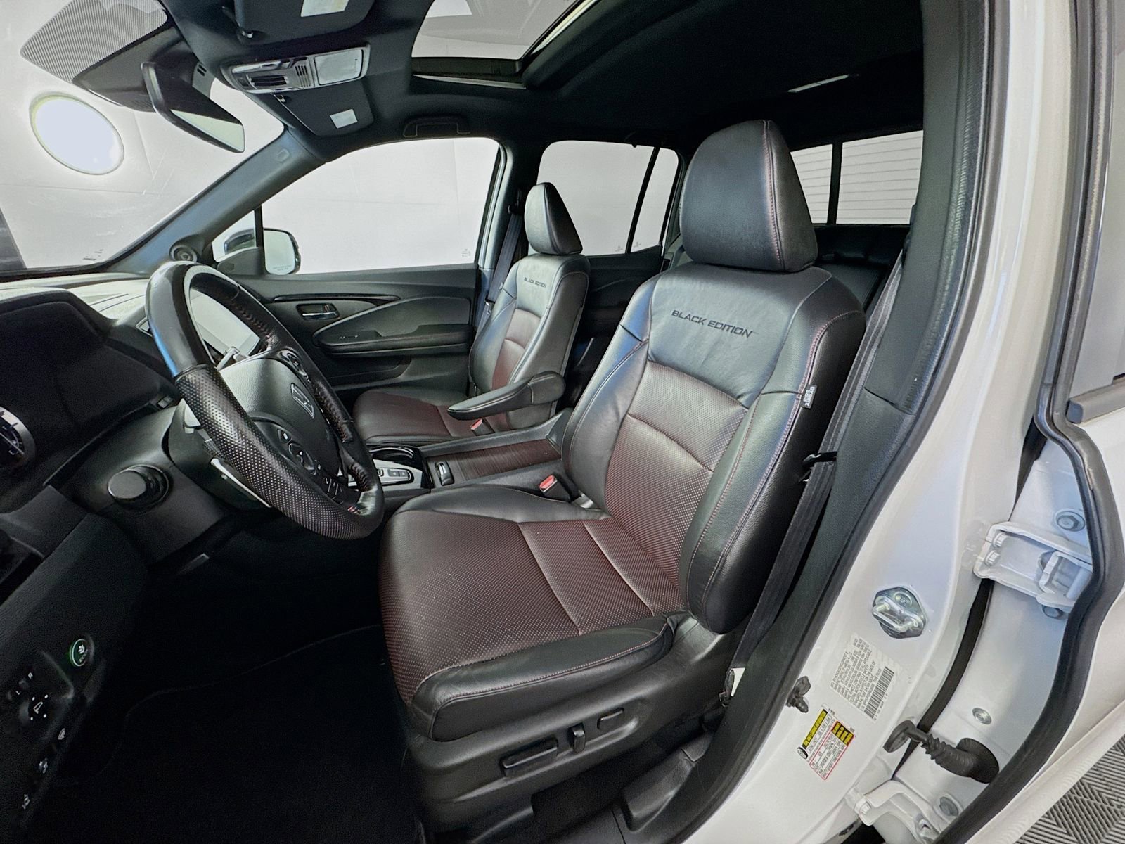 Used 2023 Honda Ridgeline Black Edition image 11