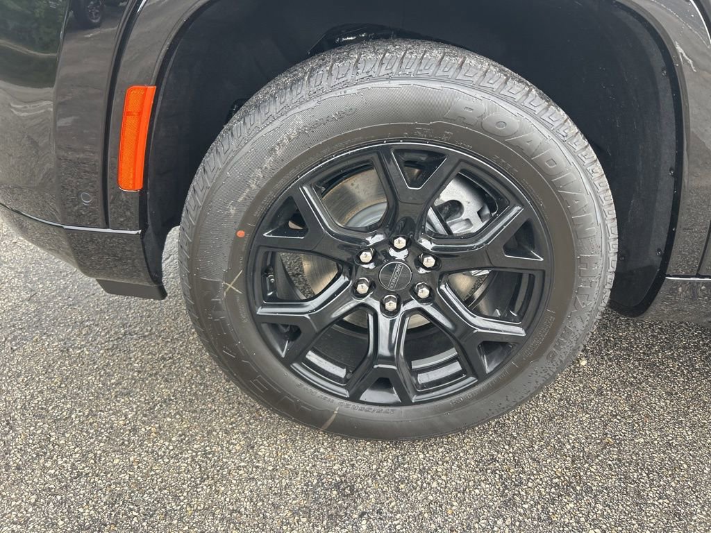 New 2025 Jeep Wagoneer Series II w/ Convenience Group I image 17