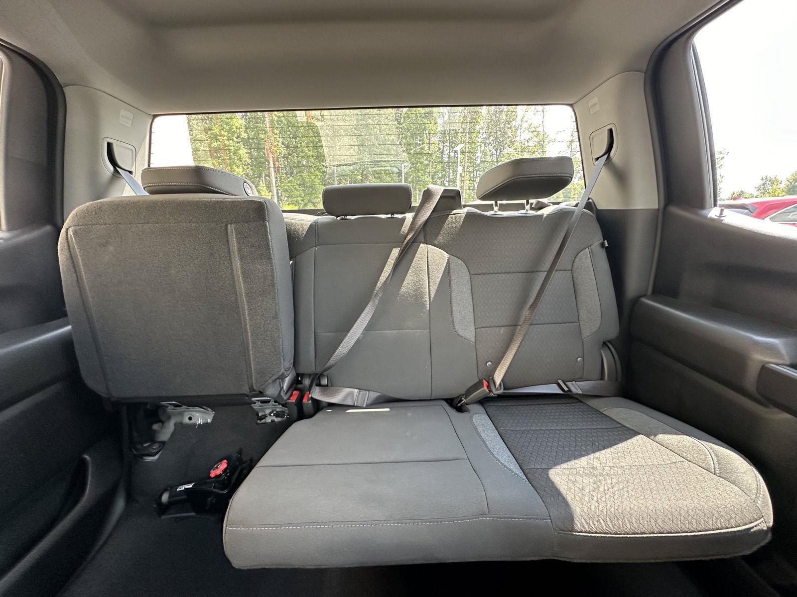 Used 2024 Chevrolet Silverado 1500 Custom RWD image 13