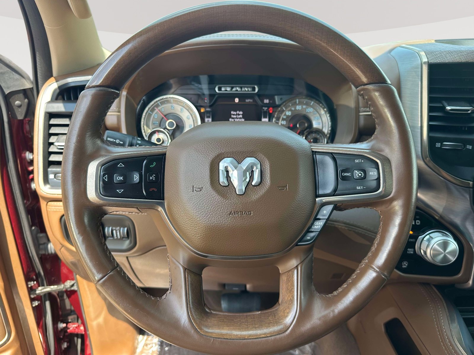 Used 2020 RAM 1500 Limited AWD/4WD image 16
