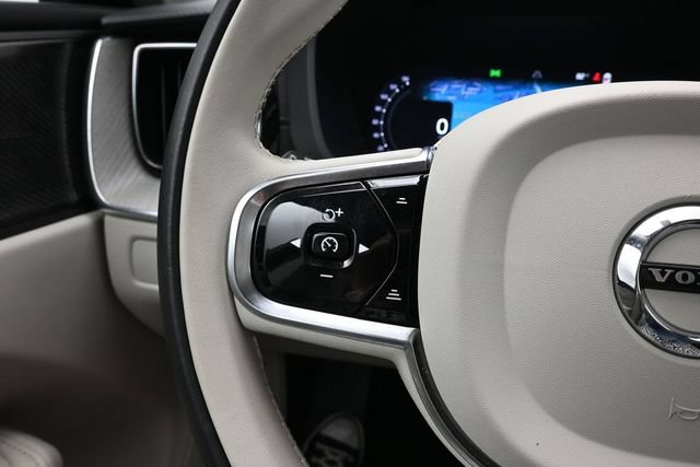 Used 2023 Volvo XC60 B5 Ultimate w/ Climate Package AWD/4WD image 26