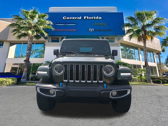 Used 2023 Jeep Wrangler Unlimited Sahara AWD/4WD image 3