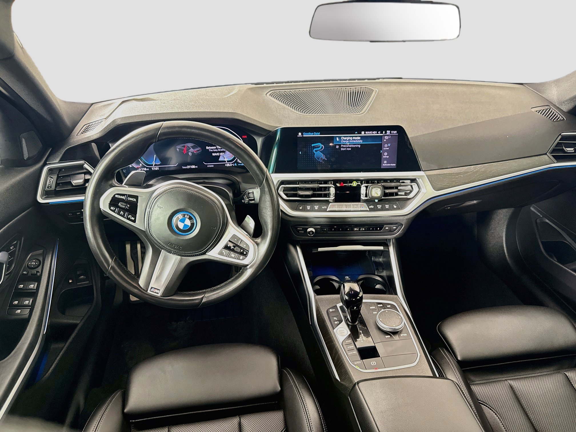 Used 2022 BMW 330e w/ M Sport Package RWD image 25