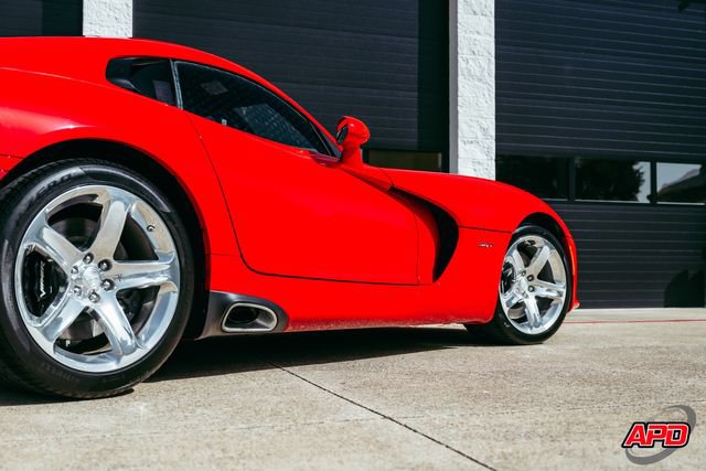 Used 2014 SRT Viper SRT-10 w/ Grand Touring Package RWD image 57