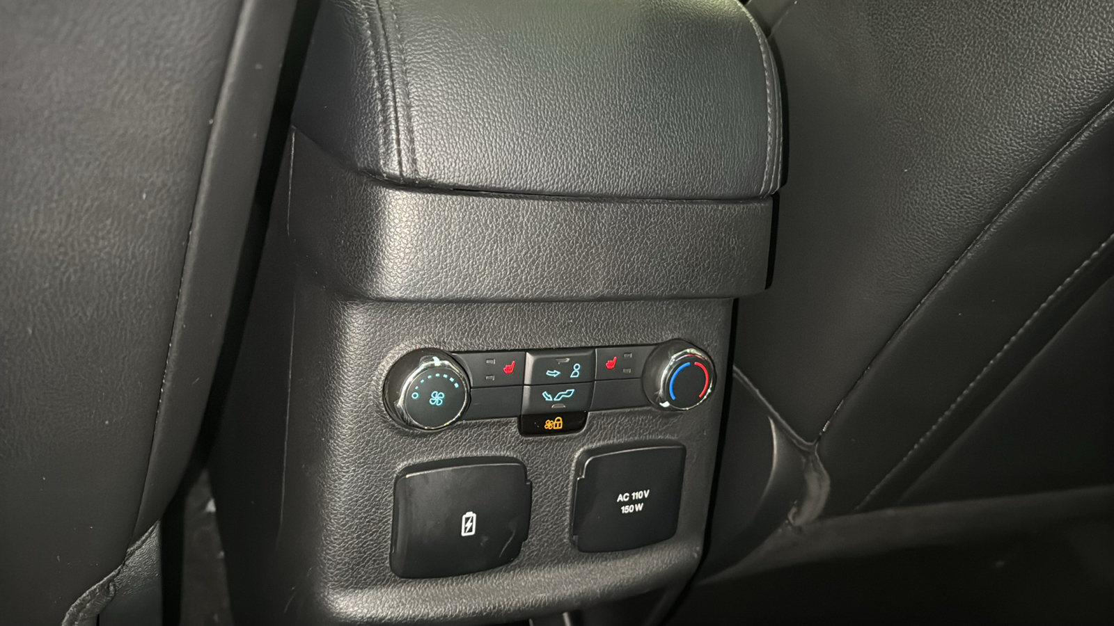 Used 2018 Ford Explorer Limited w/ Equipment Group 301A AWD/4WD image 29
