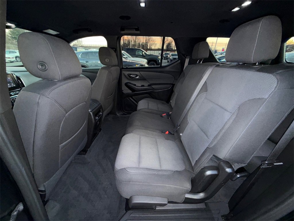 Used 2023 Chevrolet Traverse LT w/ LPO, Floor Liner Package image 22
