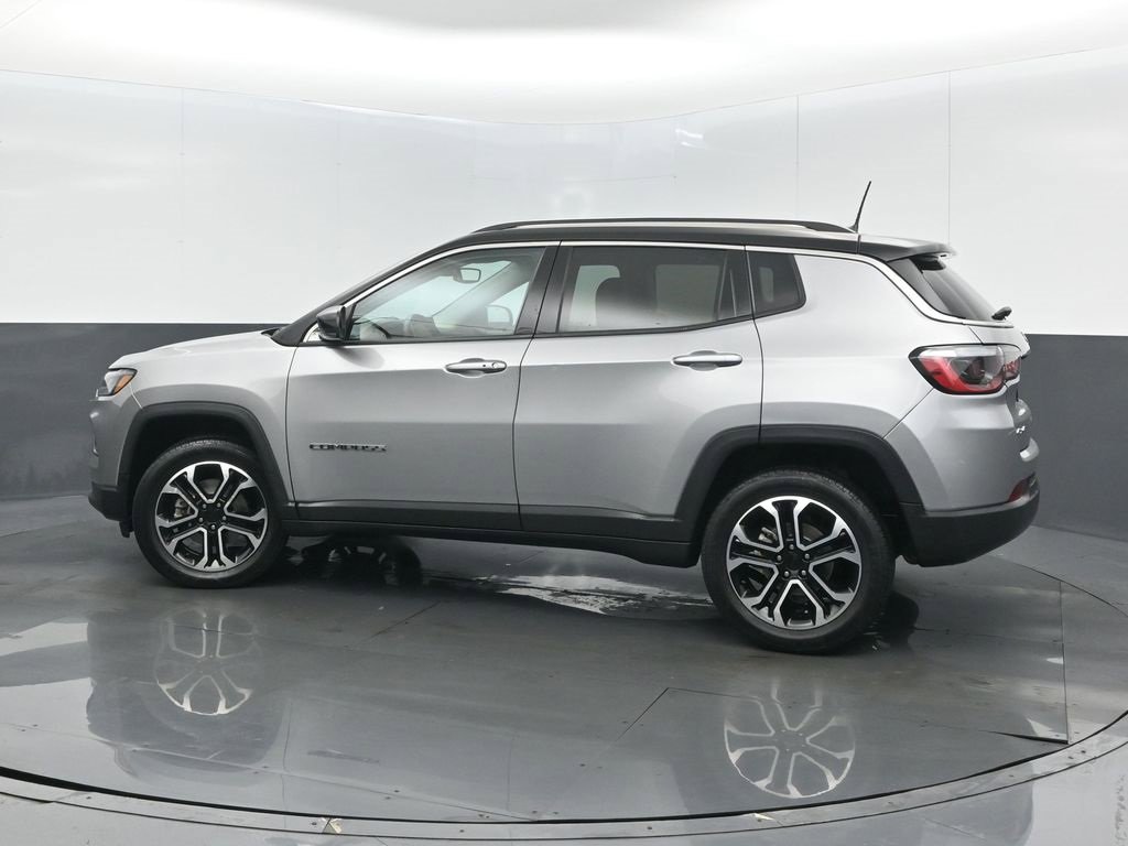 Used 2022 Jeep Compass Limited image 5