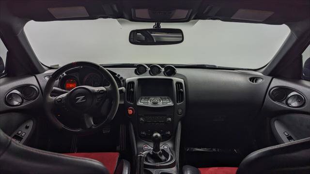Used 2015 Nissan 370Z NISMO image 19