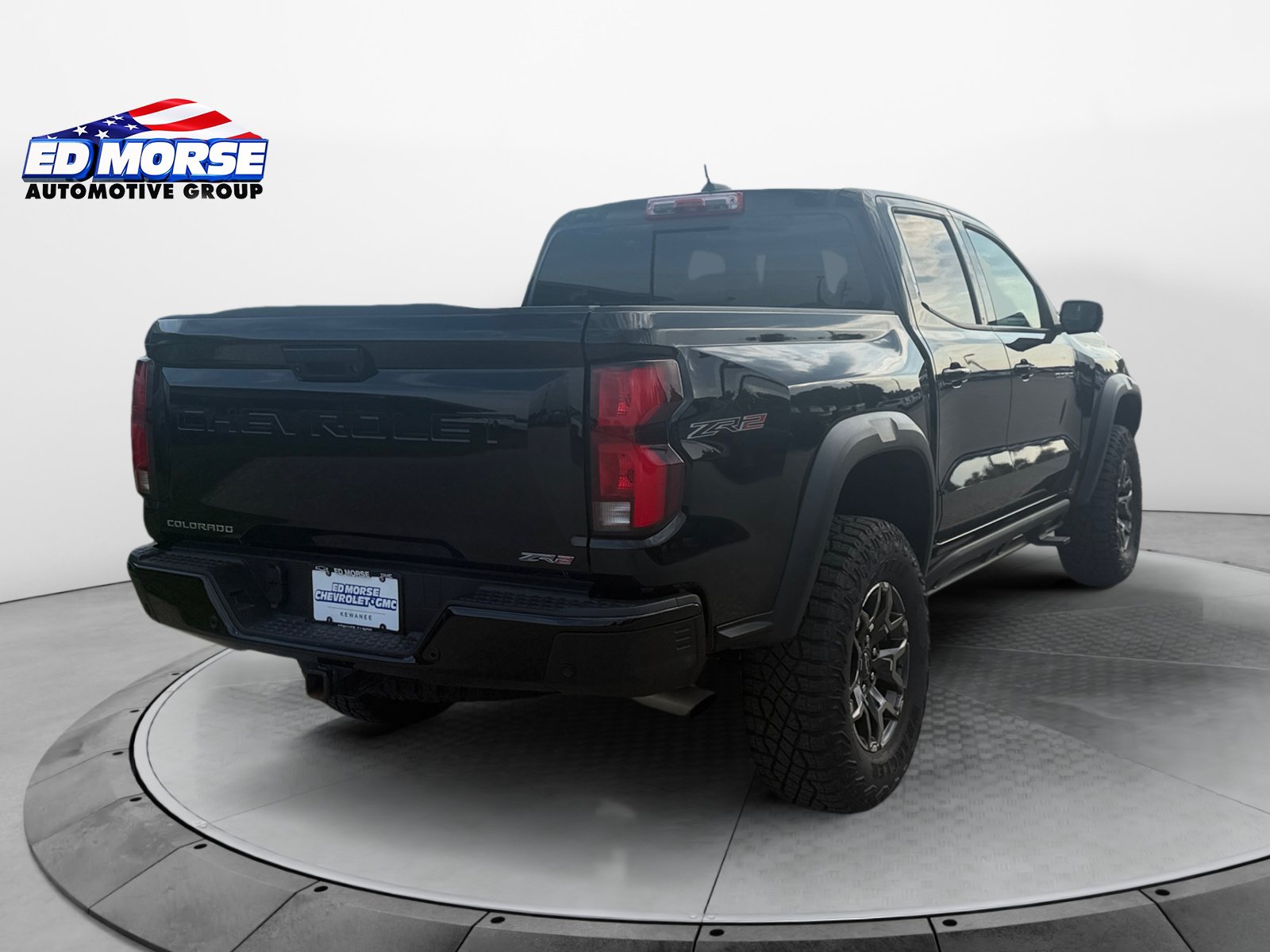 Certified 2026 Chevrolet Colorado ZR2 w/ Technology Package AWD/4WD image 5
