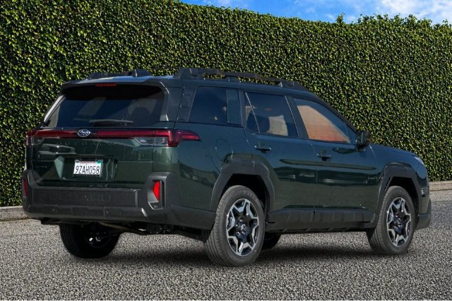 Used 2026 Subaru Outback Touring AWD/4WD image 4
