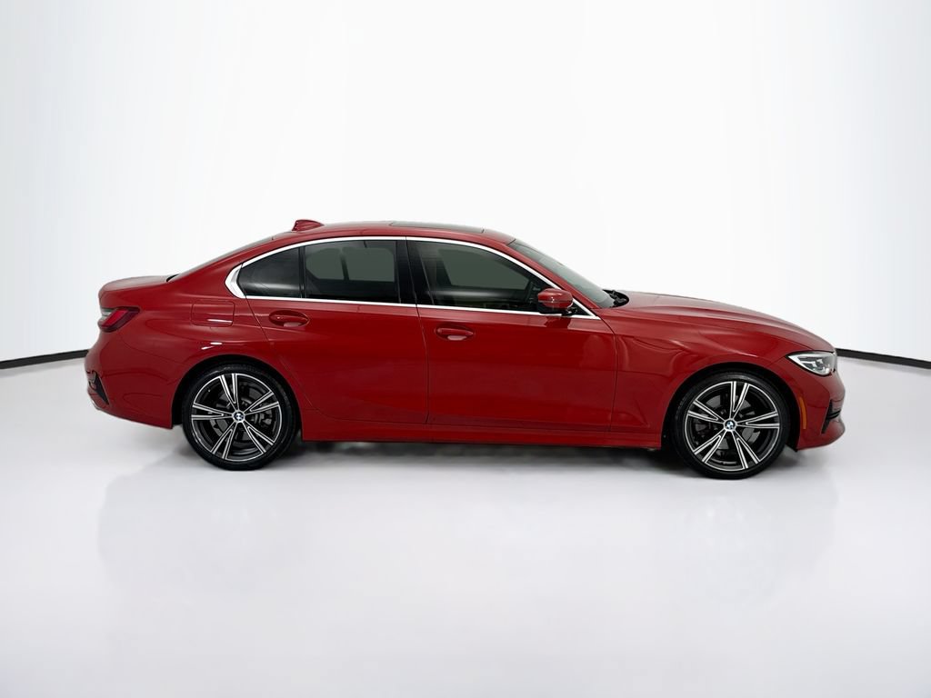 Used 2022 BMW 330i Sedan w/ Premium Package 2 RWD image 4