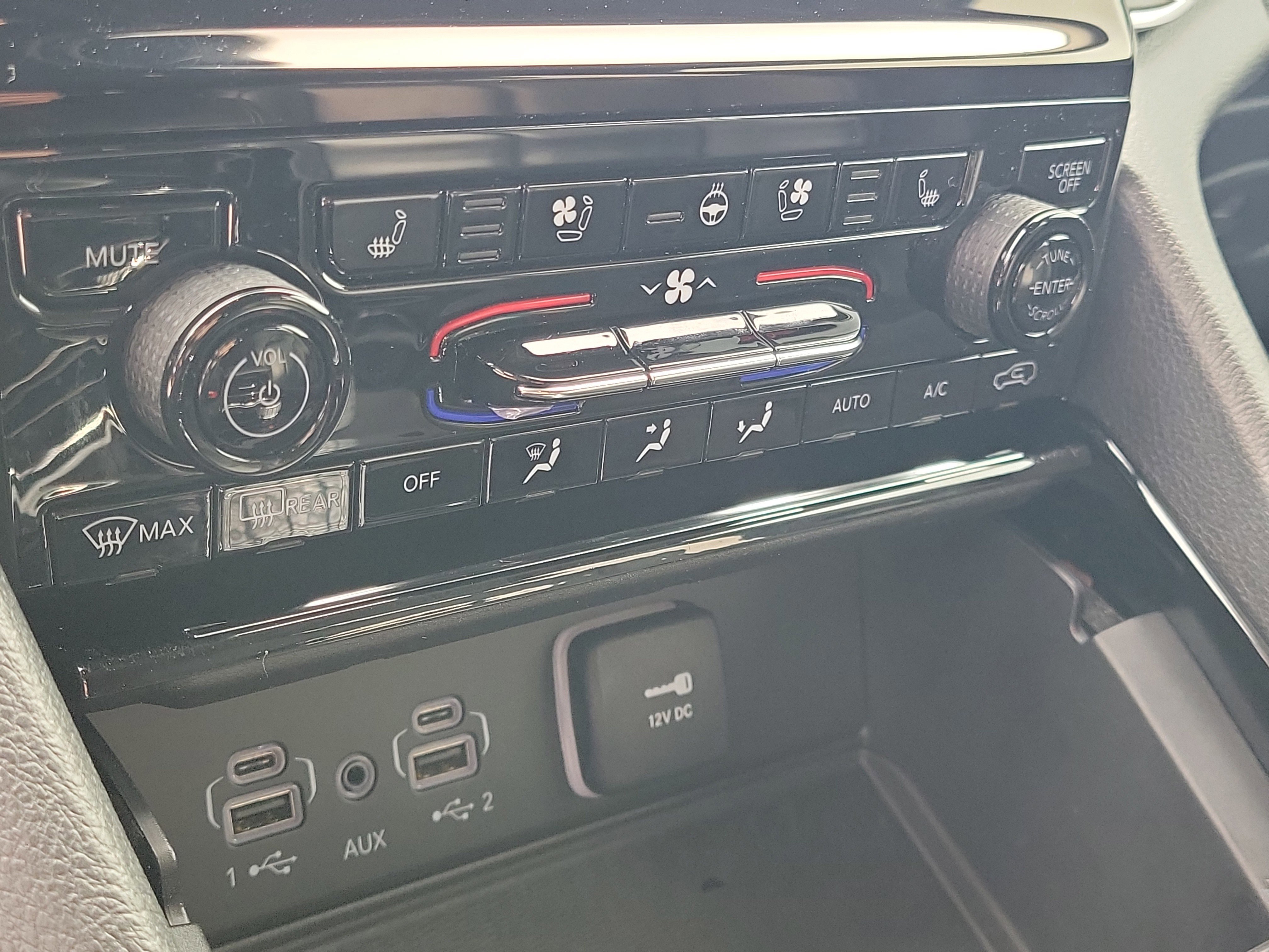 Used 2023 Jeep Grand Cherokee L Limited w/ Luxury Tech Group II image 26