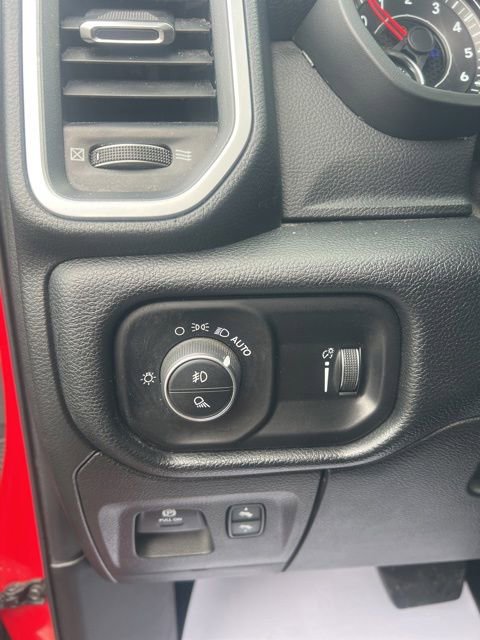 Used 2020 RAM 1500 Big Horn AWD/4WD image 25