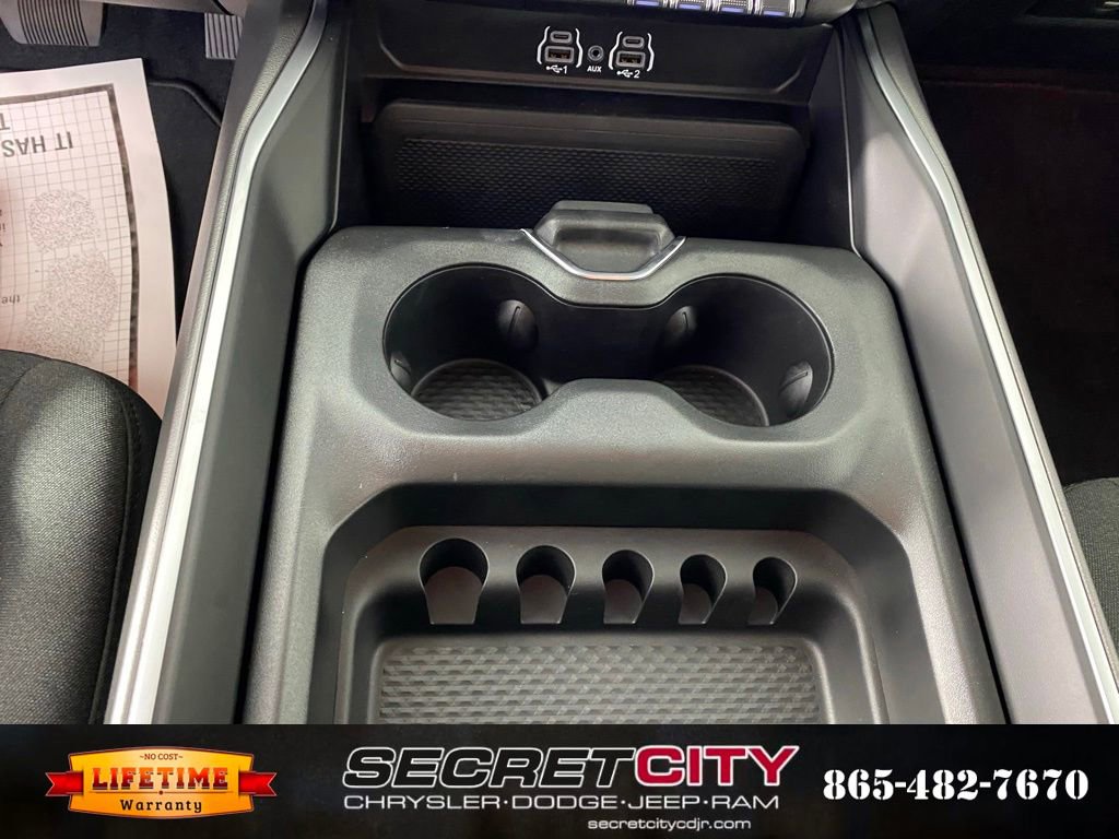 New 2026 RAM 1500 Express AWD/4WD image 24