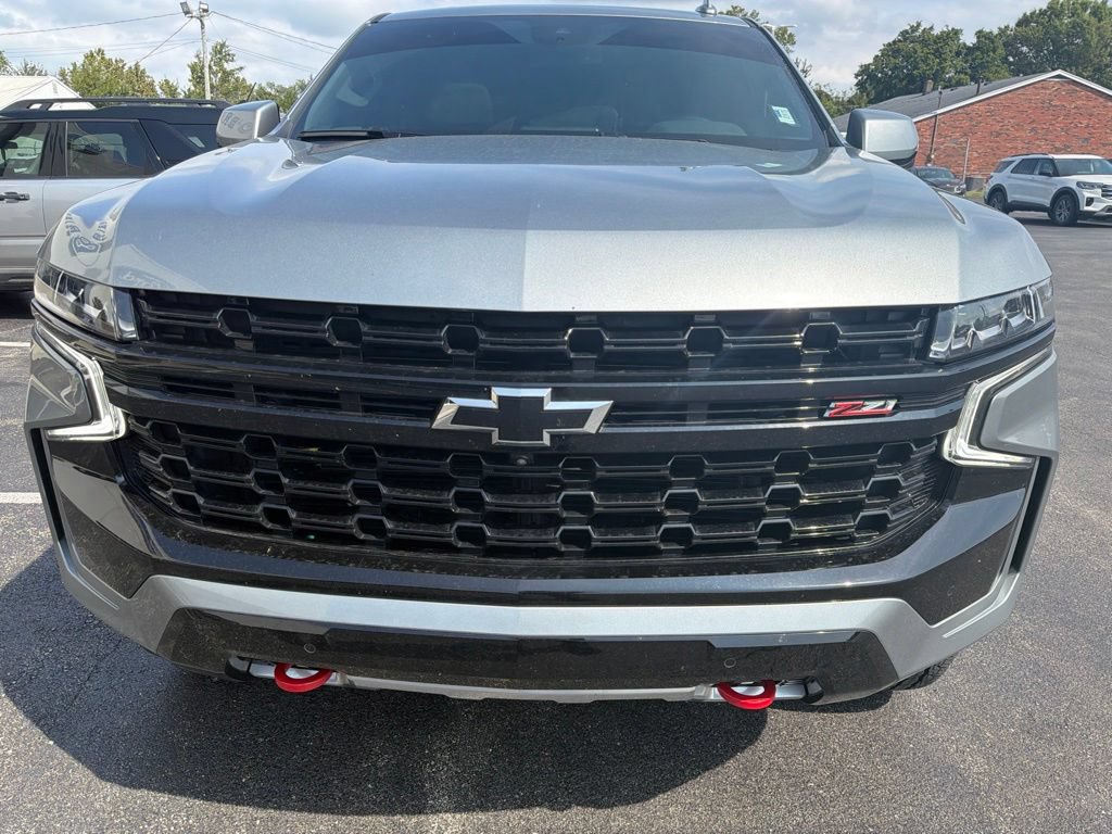 Used 2024 Chevrolet Tahoe Z71 w/ Luxury Package AWD/4WD image 7