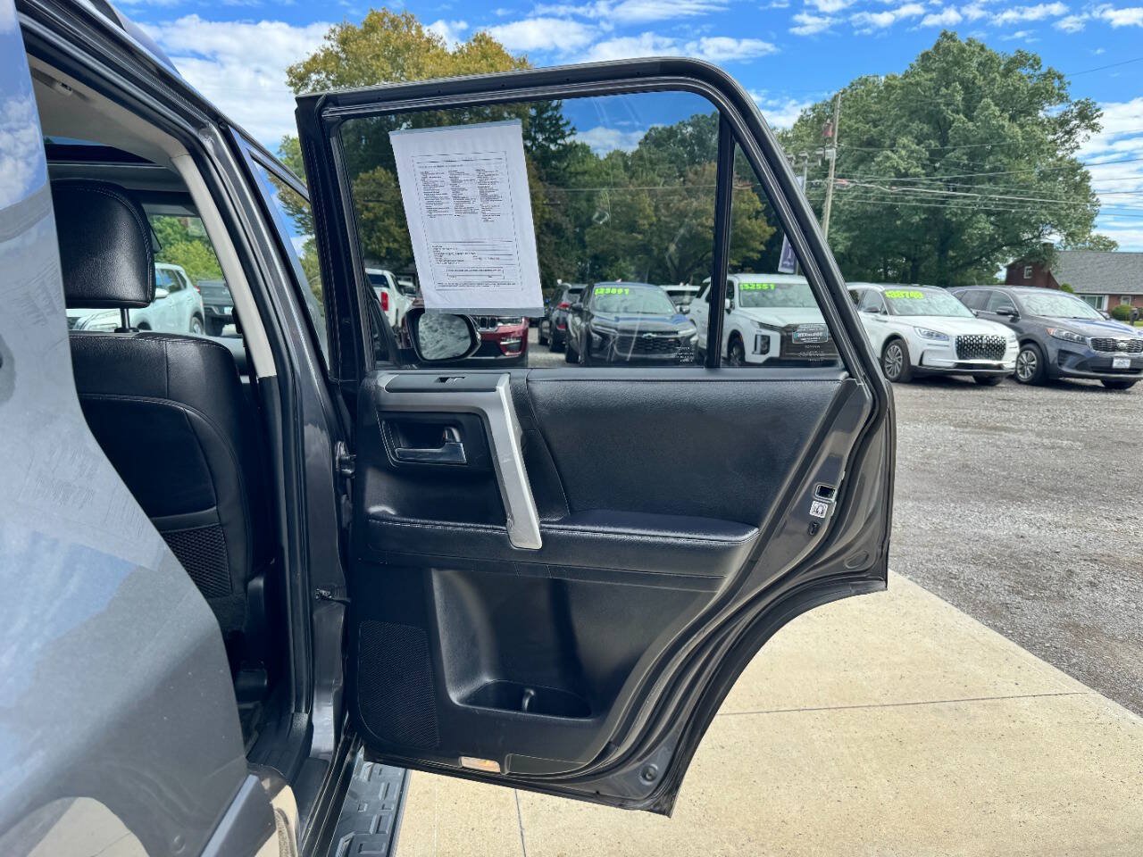 Used 2021 Toyota 4Runner SR5 Premium w/ Moonroof Package AWD/4WD image 14