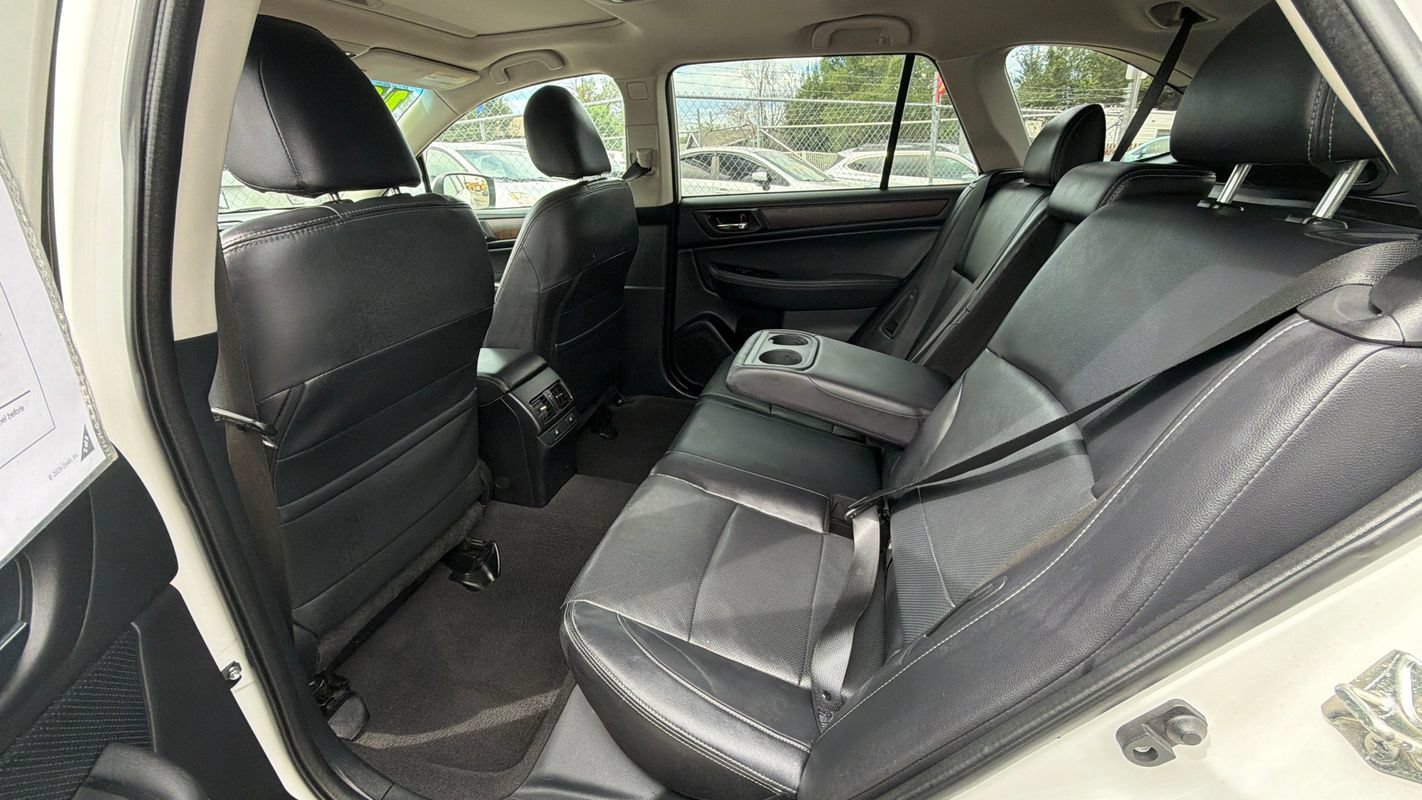Used 2017 Subaru Outback 2.5i Limited AWD/4WD image 22