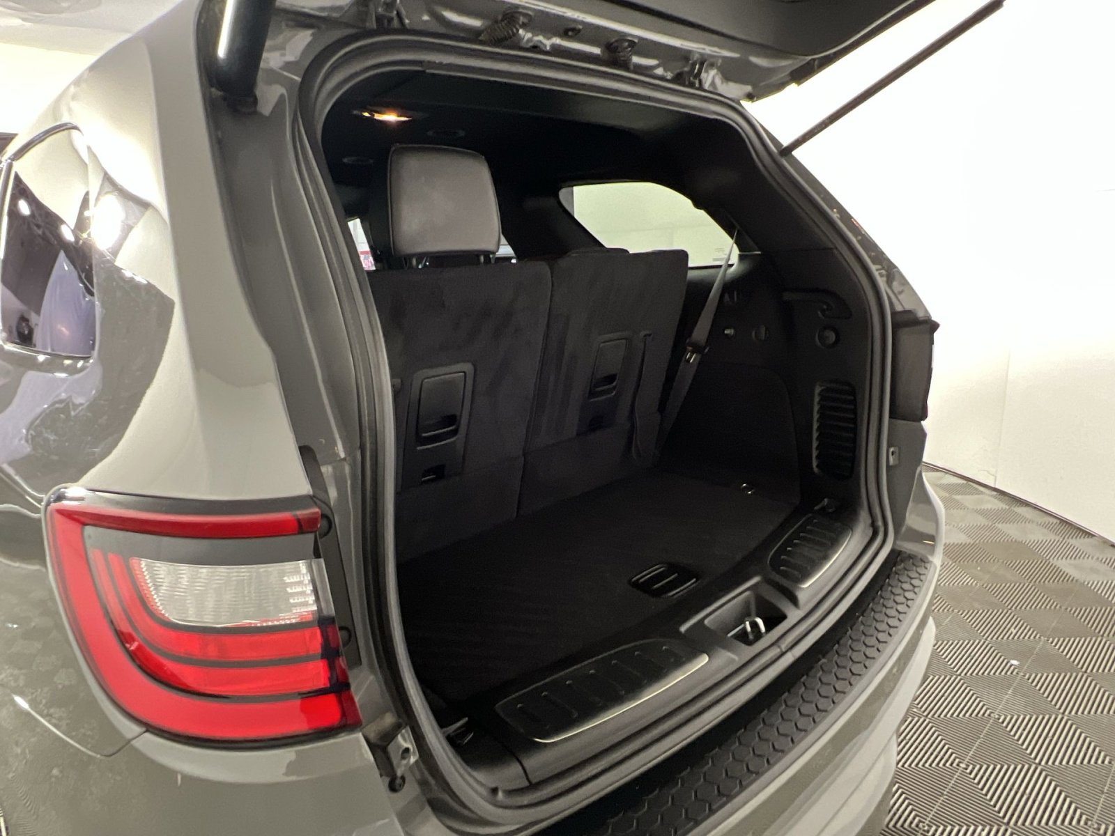 Used 2025 Dodge Durango GT image 27
