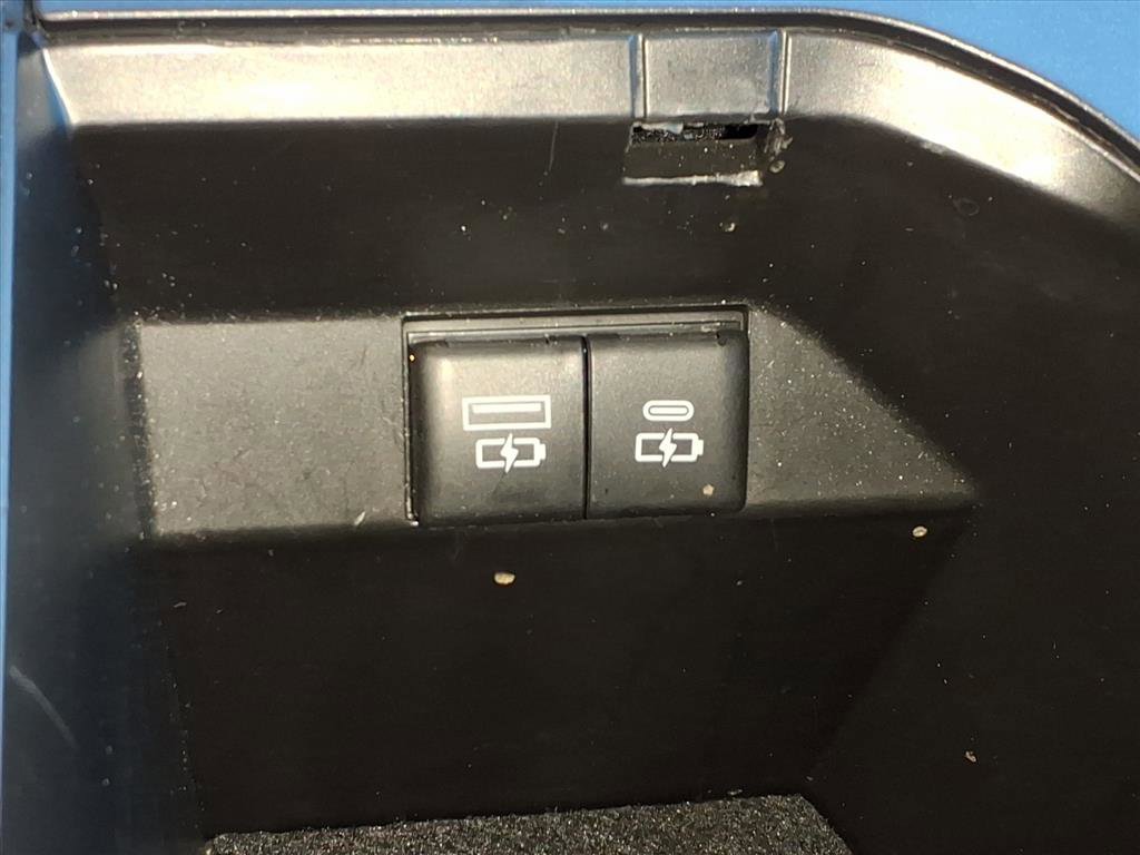 Used 2024 Toyota Camry SE image 18