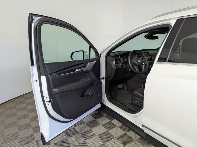 Used 2023 Cadillac XT5 Premium Luxury image 14