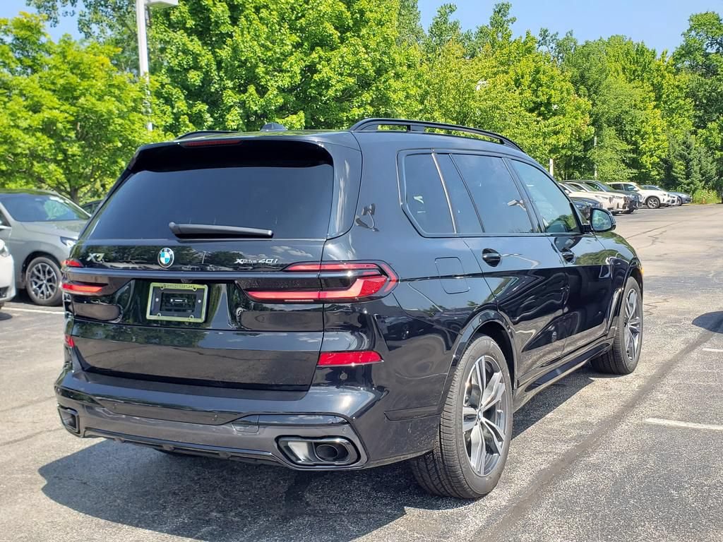 New 2027 BMW X7 xDrive40i w/ M Sport Package AWD/4WD image 4